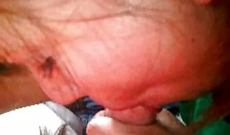 Cô gái mặc đồ, bạn trai sex dien vien nhat trước khi