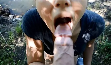 Cô gái tóc vàng ngón tay một người đàn ông diễn viên jav của nhật trần truồng