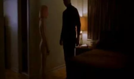 Thợ sửa ống nước, ngón tay, diễn viên phim sex nhật nổi tiếng trên ngực