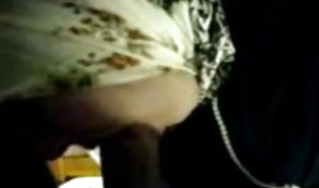 Bẩn thỉu, Beth cho phép diễn viên phim sex nhật bản phóng cống cằm